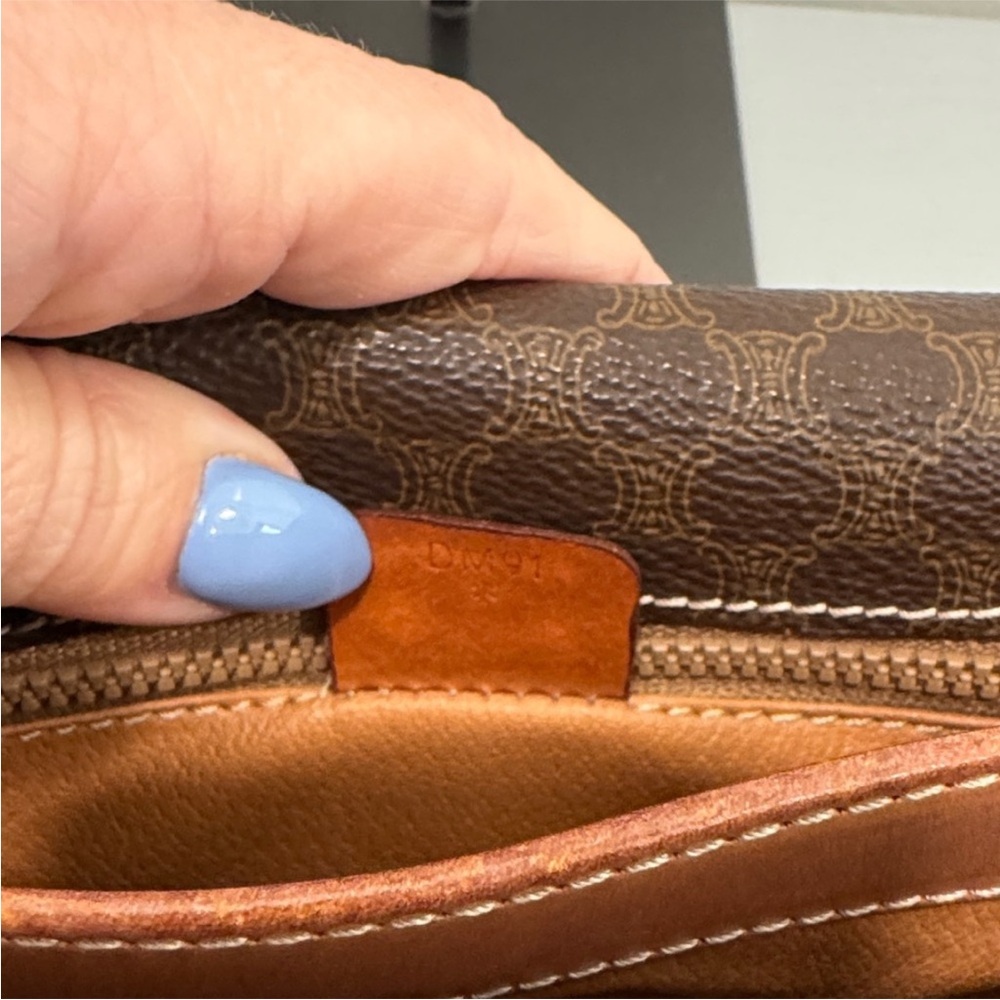 CELINE vintage Macadam DM96 Shoulder Bag Pochette Brown PVC/leather - Picture 11 of 11